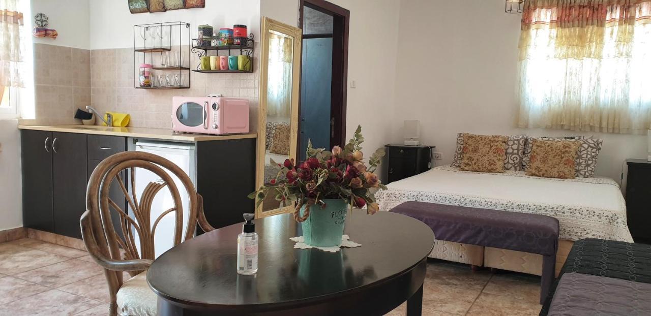 Martini Dead Sea Villa Neve Zohar Luaran gambar